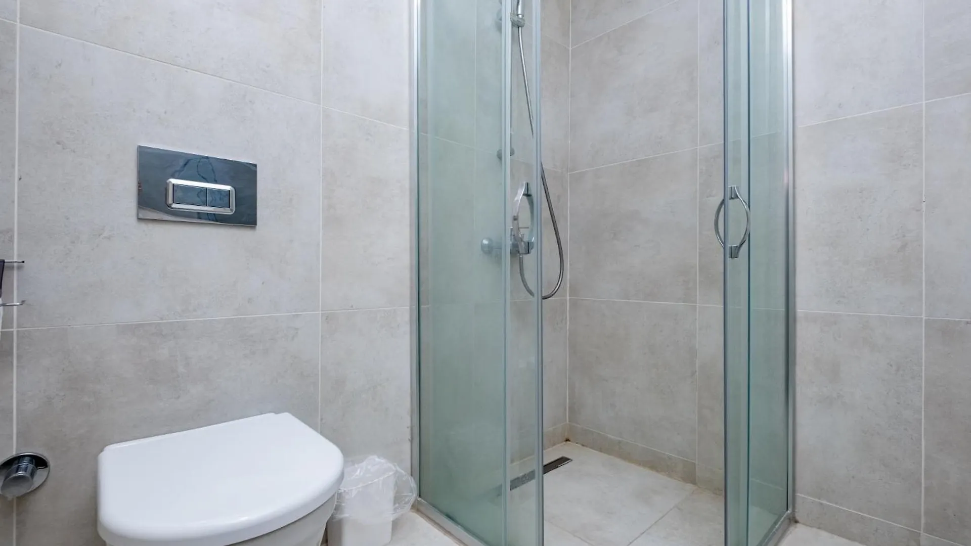 High Floor Lux Residence 2 Rooms Istanbul Apartment