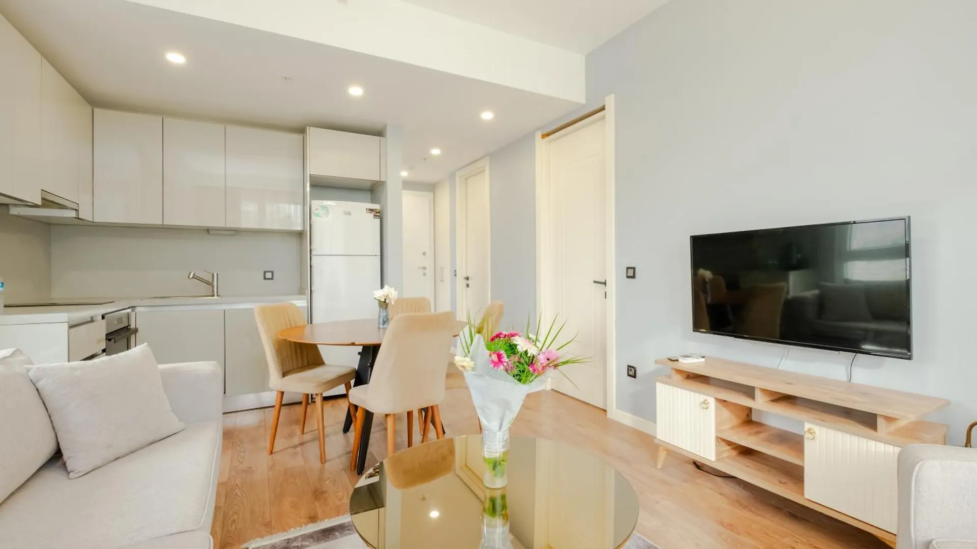 High Floor Lux Residence 2 Rooms Istanbul Apartment