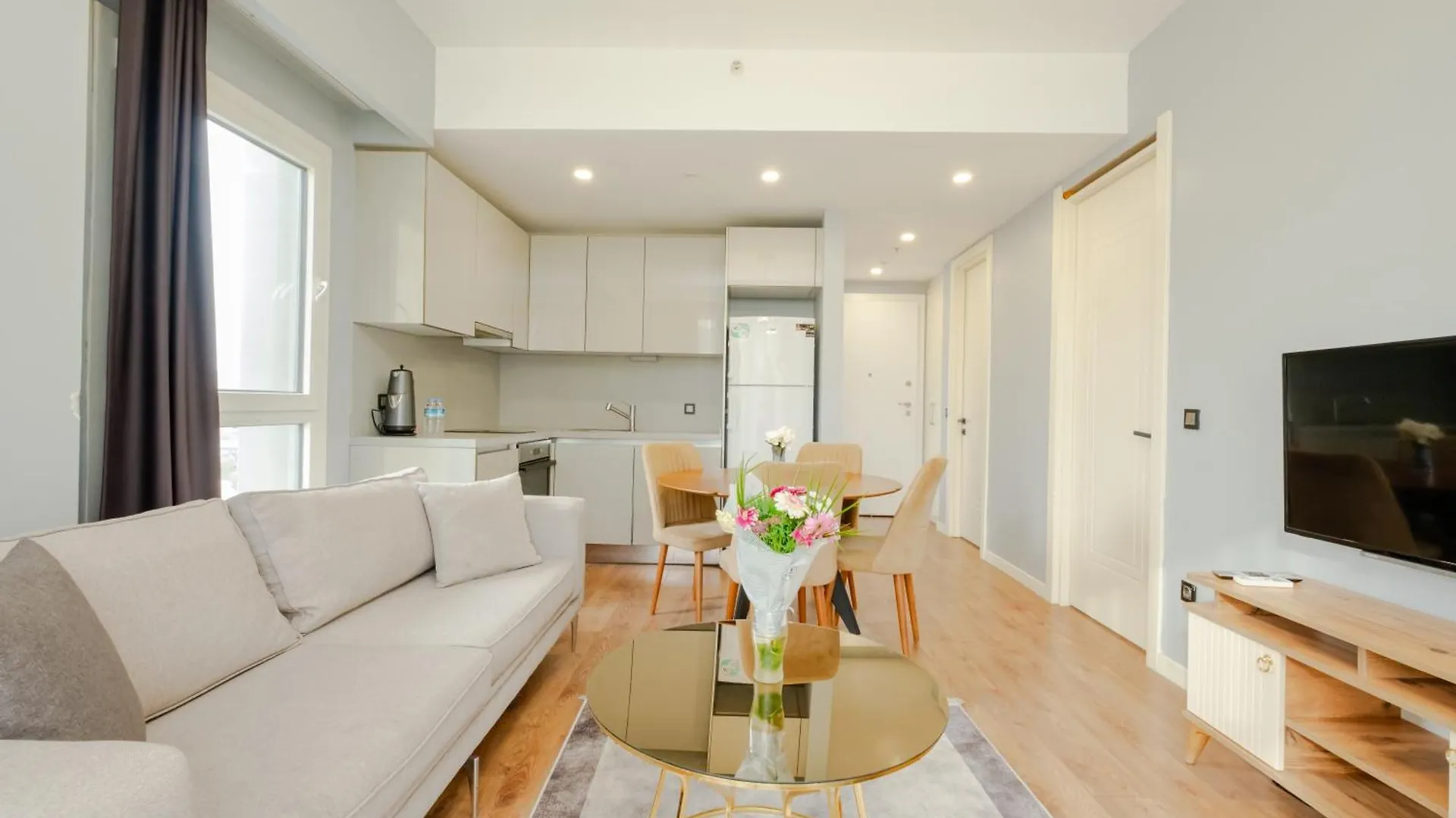 High Floor Lux Residence 2 Rooms Istanbul