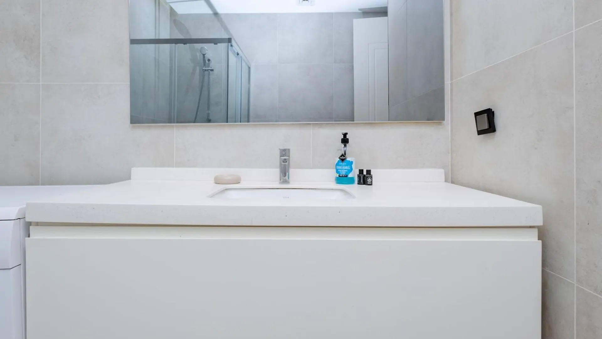 High Floor Lux Residence 2 Rooms Istanbul